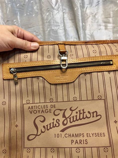 louis vuitton articles de voyage 101 champs elysees paris belt|lv store in Paris france.